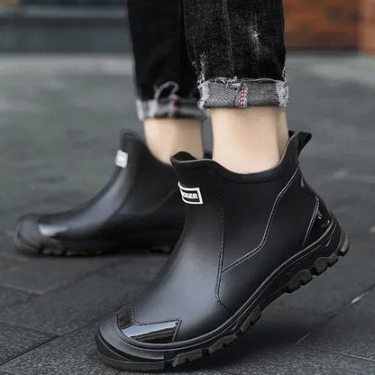 BROOKS WATERPROOF TERRAIN BOOTS